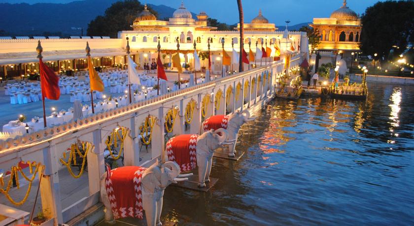 Jagmandir Island Palace