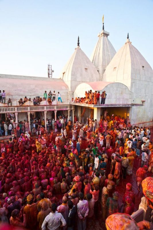 7 Best places In India to Celebrate Holi