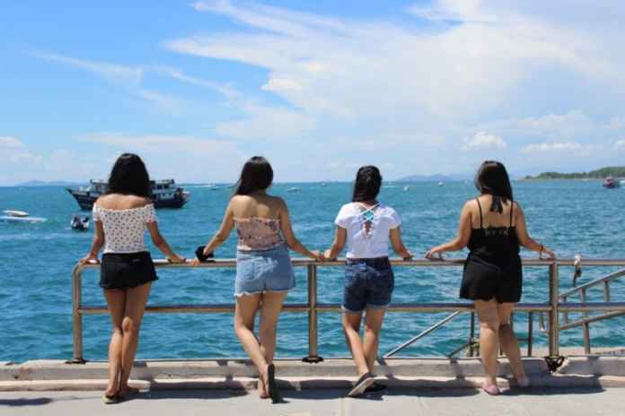 Tips to deal with money when you go with your friends on a trip